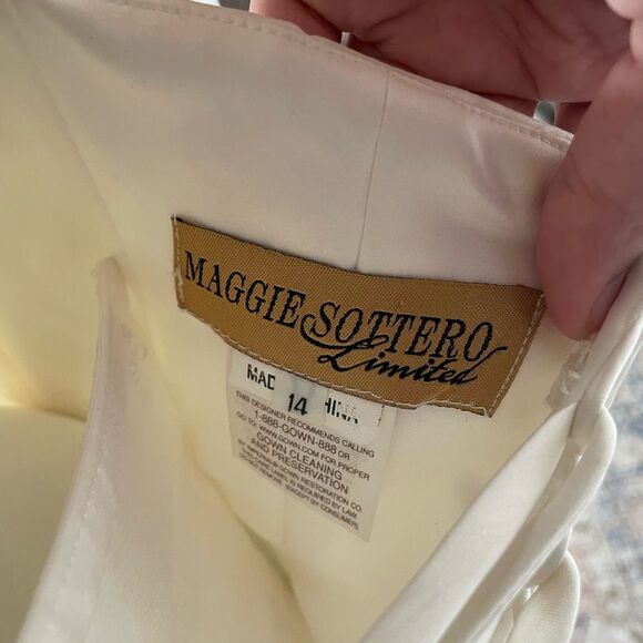 Maggie Sottero Limited Edition Amber A-Line Organza Ivory Swarovski Wedding Gown - Picture 14 of 15